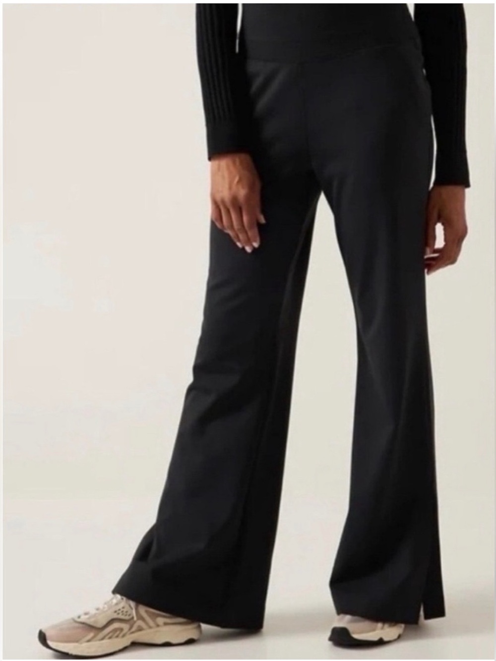 Athleta Venice High Rise Wide Leg Pants Black Size M Back Zip Pockets Slit Hem